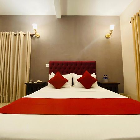 Forever City Hotel Kiribathgoda Dış mekan fotoğraf