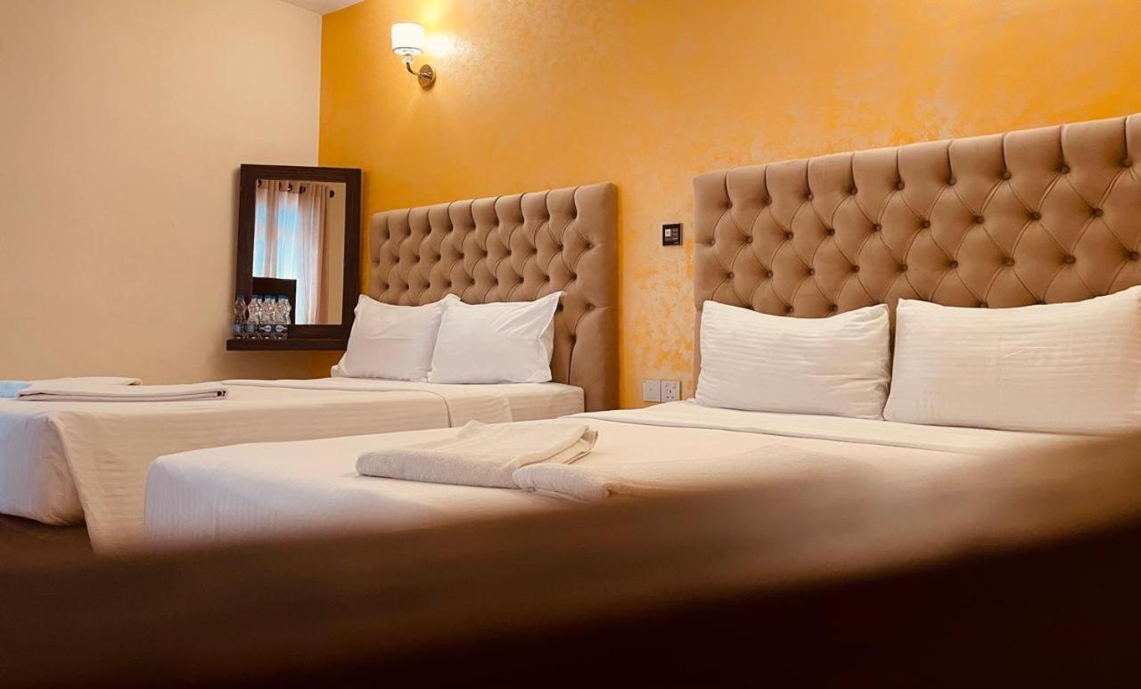 Forever City Hotel Kiribathgoda Dış mekan fotoğraf