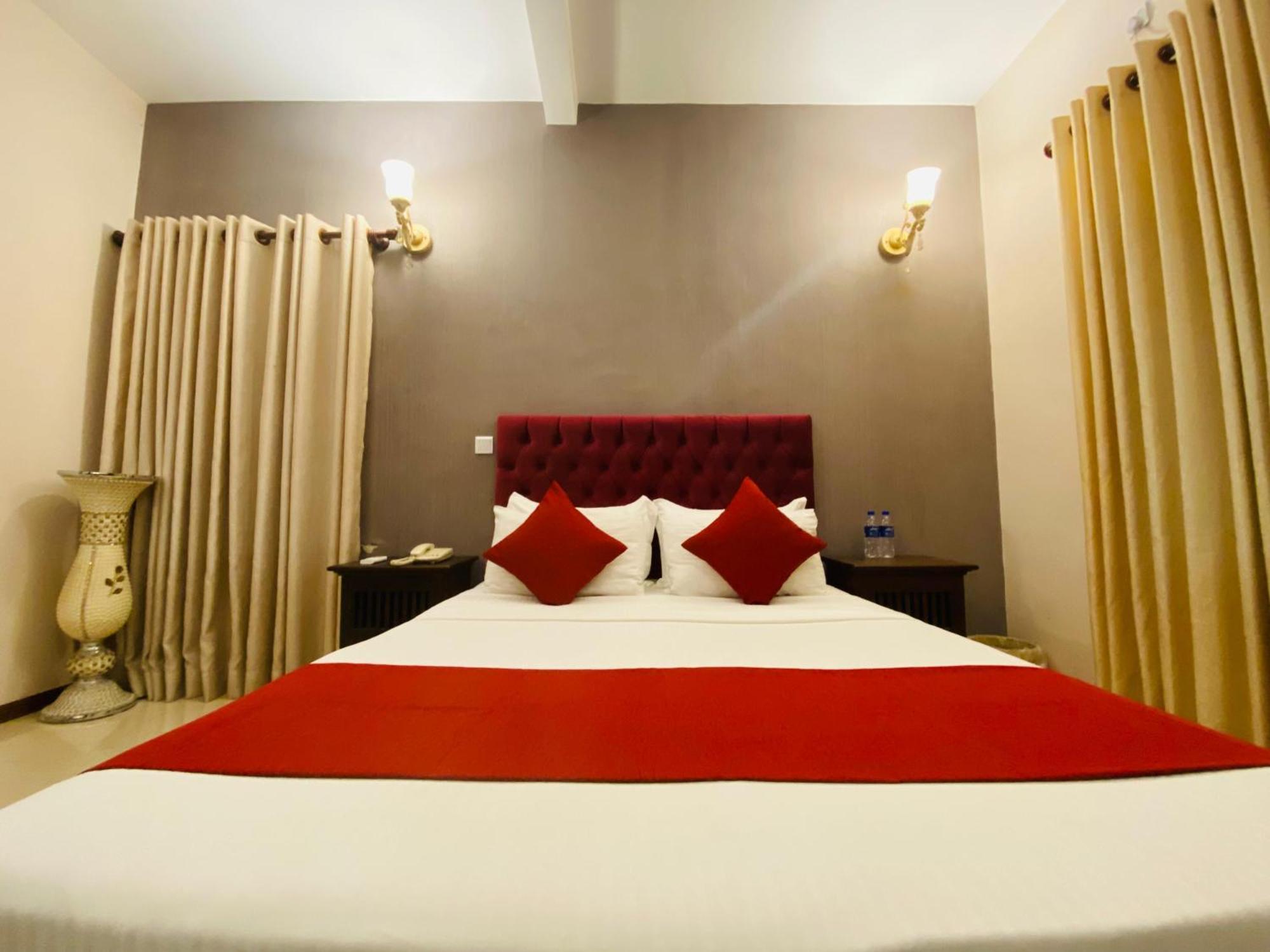 Forever City Hotel Kiribathgoda Dış mekan fotoğraf