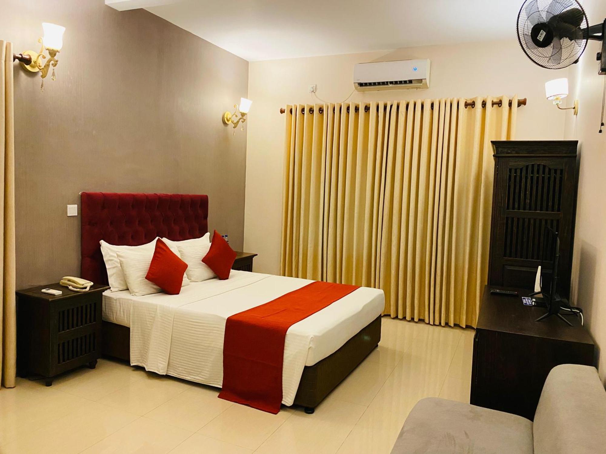 Forever City Hotel Kiribathgoda Dış mekan fotoğraf