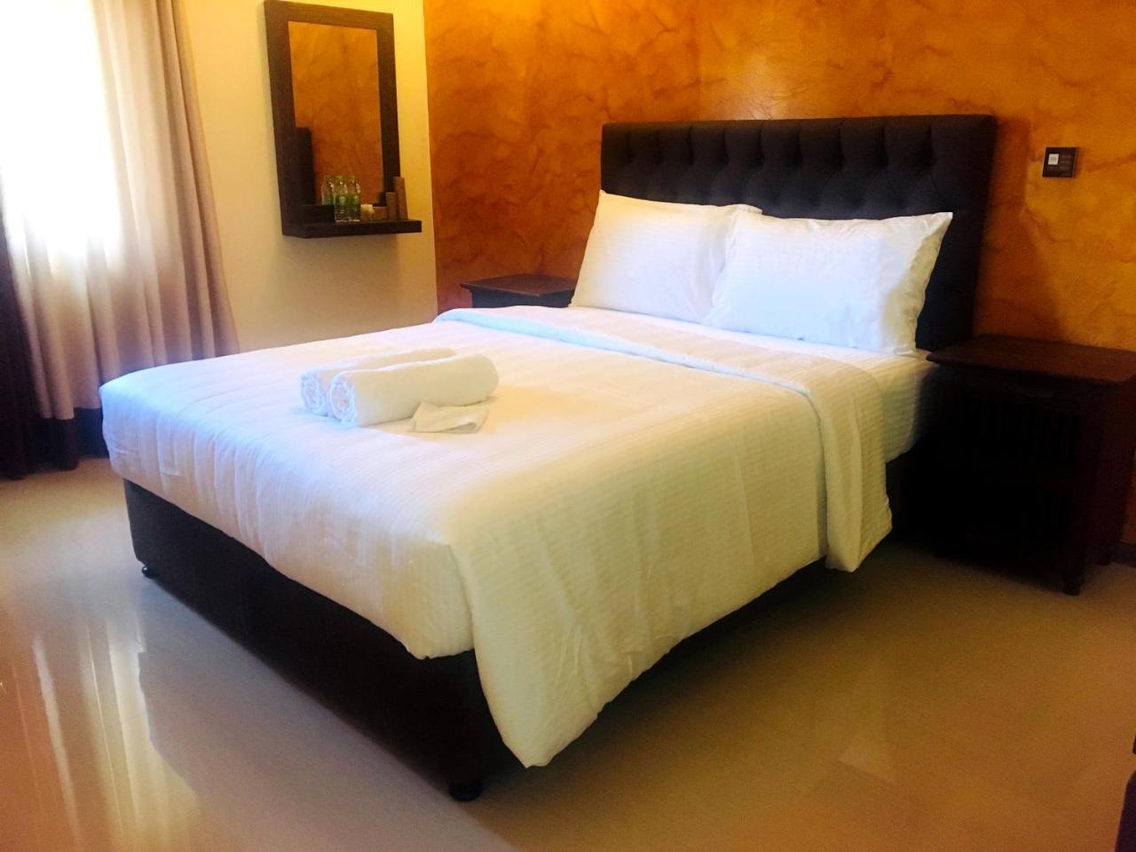 Forever City Hotel Kiribathgoda Dış mekan fotoğraf